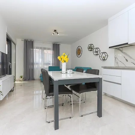 Ema Apartmán Makarská